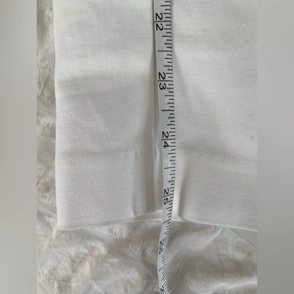 Liz Claiborne White Cropped Pants - Picture 13 of 16